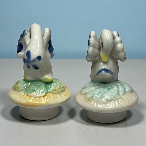 Vintage Blue & White Porcelain Duck Bottle Toppers 2” Bath Salt Jar Stoppers - Picture 6 of 8